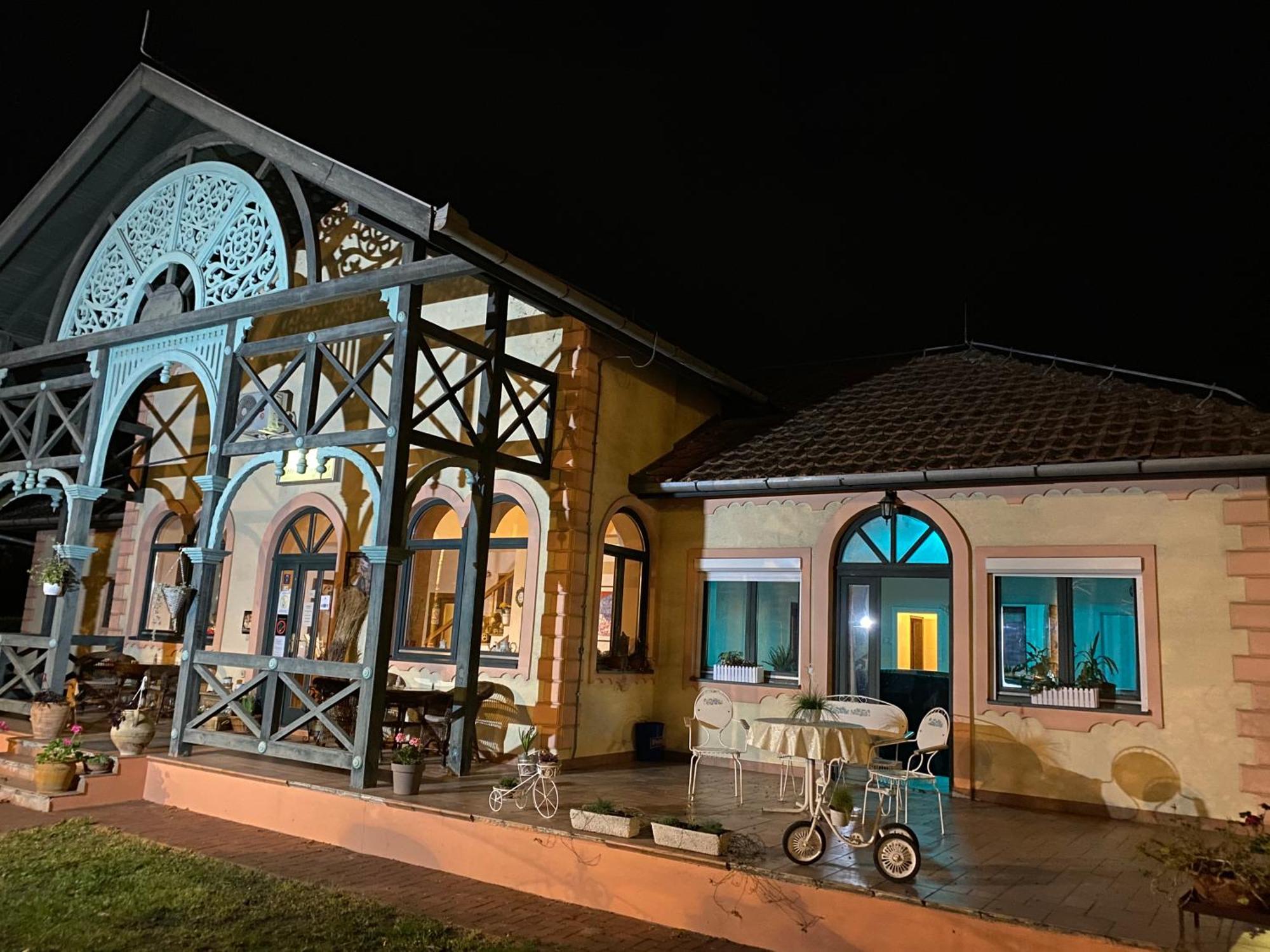 Vila Regina Palić Exteriör bild