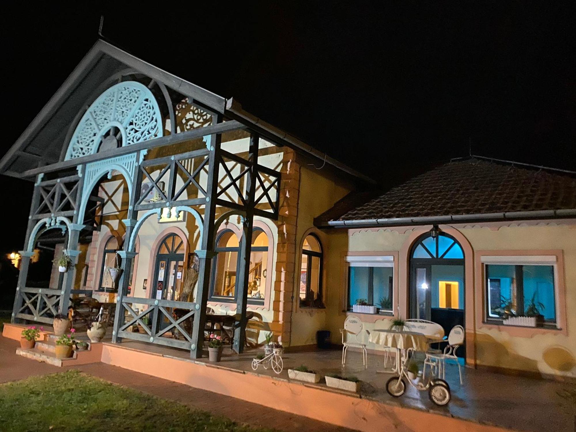 Vila Regina Palić Exteriör bild