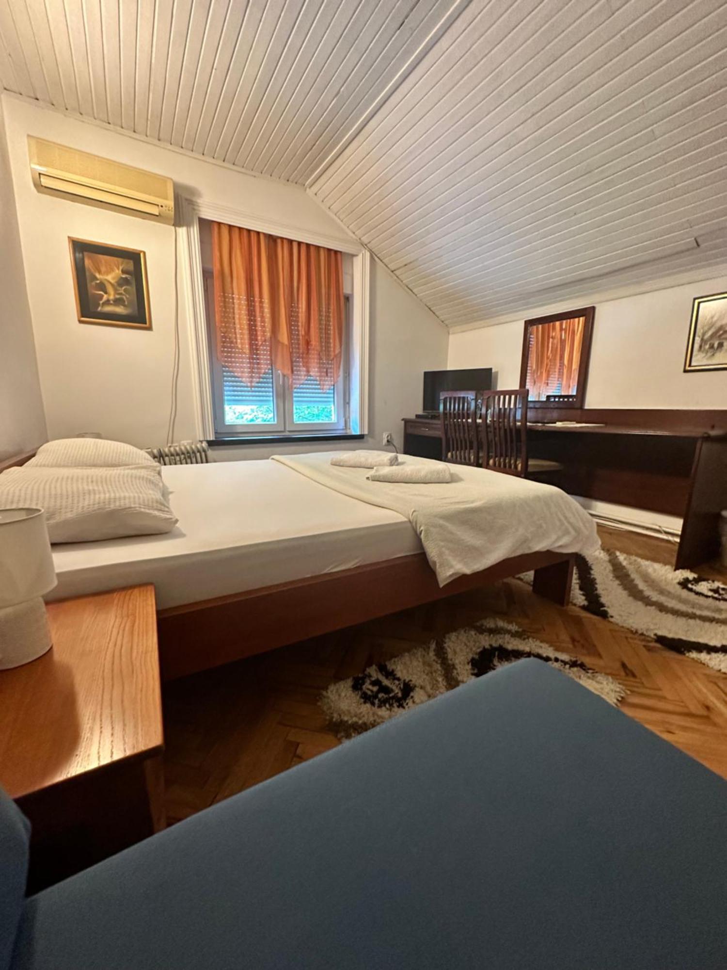 Vila Regina Palić Exteriör bild